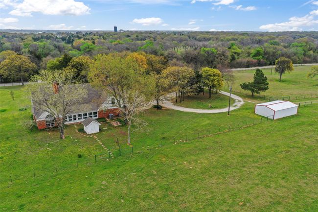 891 County Road 223, House other with 3 bedrooms, 3 bathrooms and null parking in Collinsville TX | Image 37