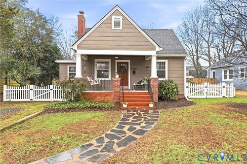 6920 Woodrow Ter, Henrico, VA, 23228-5153 | Card Image