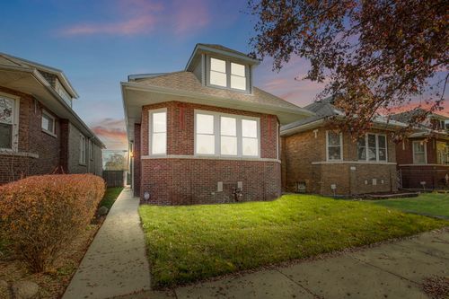 11621 S Hale Avenue, Chicago, IL, 60643 | Card Image