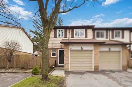 31 Thatcher'S Mill Way, Markham, ON, L3P3T2 | Card Image