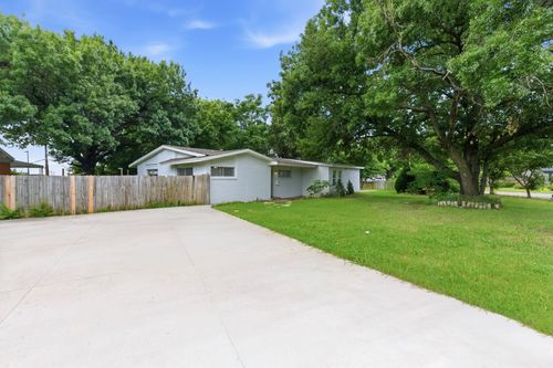 2204 Dunloe Ave, Dallas, TX, 75228-2924 | Card Image