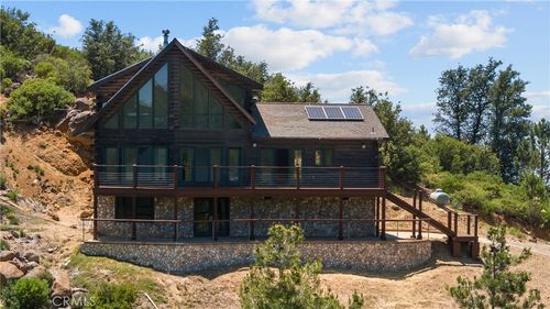 7385 Cosmit Ln, Julian, CA, 92036 | Card Image