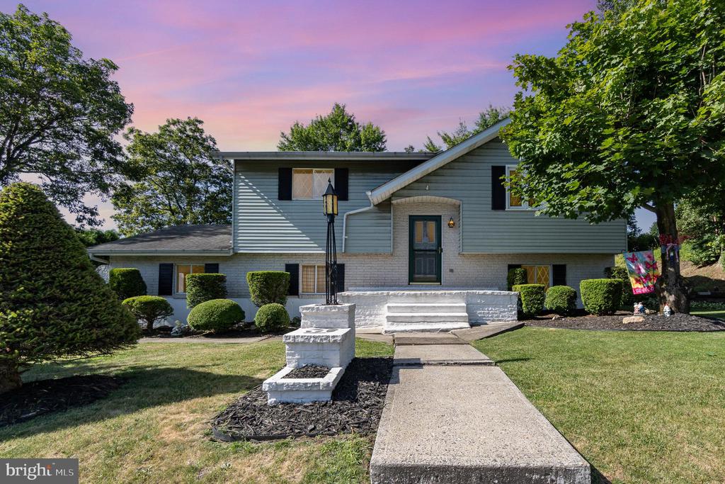 California Ave, Shenandoah, PA 17976