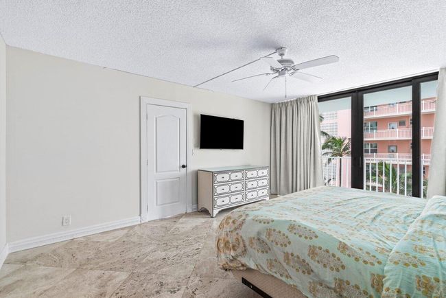APT-304 - 2917 S Ocean Blvd, Condo with 2 bedrooms, 2 bathrooms and null parking in Highland Beach FL | Image 17