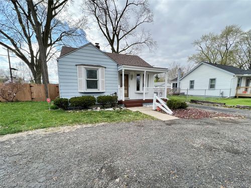 7531 Inkster Rd, Westland, MI, 48185-2621 | Card Image