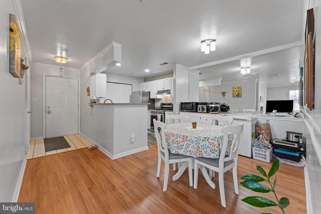 APT-204 - 8099 Lacy Dr, Condo with 2 bedrooms, 2 bathrooms and null parking in MANASSAS VA | Image 5