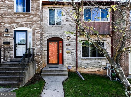 7002 Cipriano Woods Ct, LANHAM, MD, 20706-3831 | Card Image