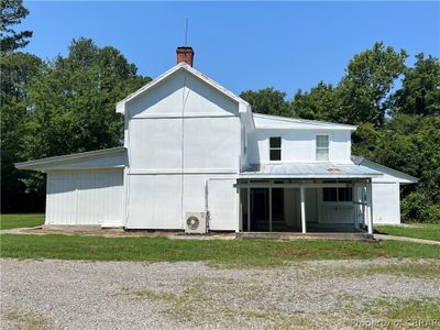 6115 General Puller Highway, House other with 3 bedrooms, 2 bathrooms and null parking in Locust Hill VA | Image 3