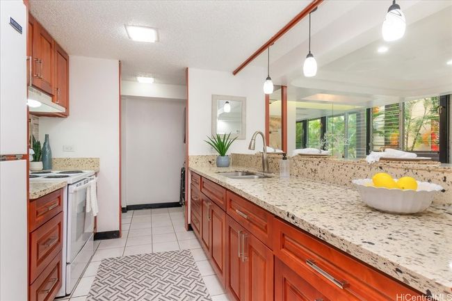Kitchen | Image 7
