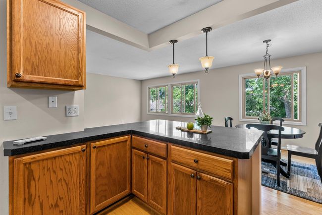 4252 Thornhill Ln, Townhouse with 3 bedrooms, 2 bathrooms and null parking in Vadnais Heights MN | Image 37