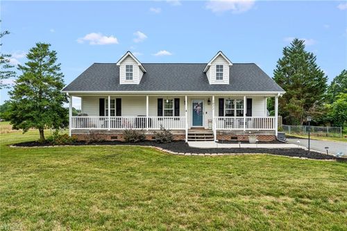 1671 Shady Grove Church Rd, Winston Salem, NC, 27107-8653 | Card Image