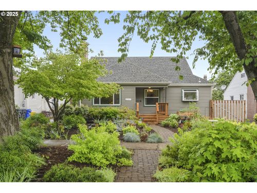 6327 N Boston Ave, Portland, OR, 97217-4910 | Card Image