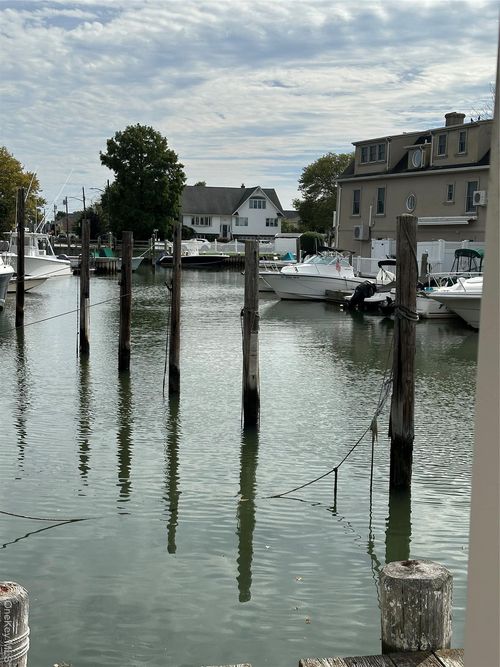 2425 Jackson Ave, Seaford, NY, 11783-3227 | Card Image