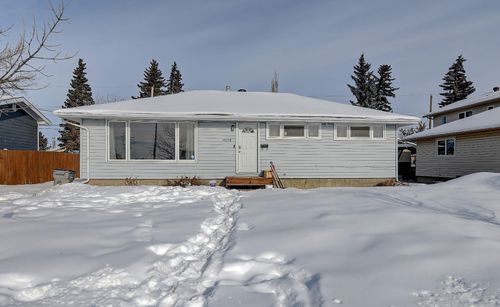 10278 110 Ave, Grande Prairie, AB, T8V1S7 | Card Image