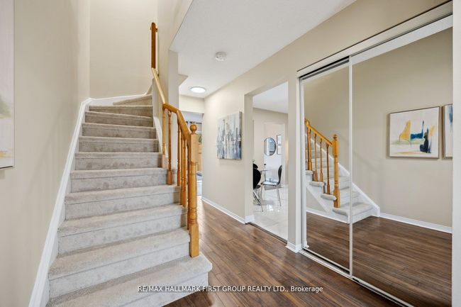132 Timber Mill Ave, House attached with 3 bedrooms, 2 bathrooms and 1 parking in Whitby ON | Image 9