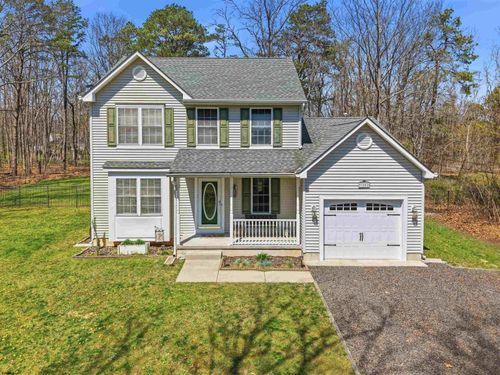 3202 Oakwood Dr, Folsom Borough, NJ, 08037 | Card Image