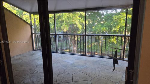 311-450 Commodore Dr, Plantation, FL, 33325-2158 | Card Image