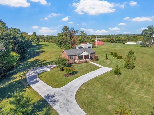 2169 Lock B Rd N, Clarksville, TN, 37043-8239 | Card Image