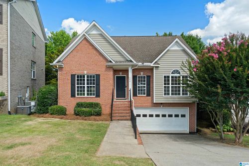 529 Willow Oaks Cir, Vestavia, AL, 35226-3935 | Card Image