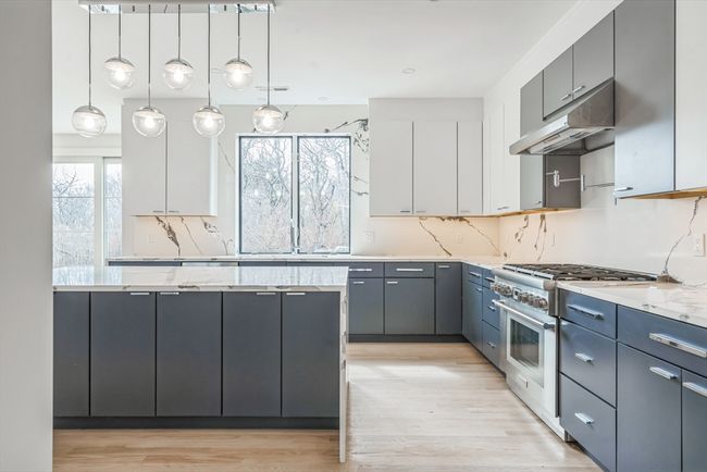 6 Back Shore Pl, House other with 6 bedrooms, 7 bathrooms and 5 parking in Gloucester MA | Image 8