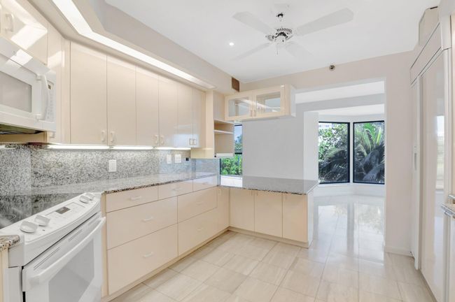 APT-4C - 4605 S Ocean Blvd, Condo with 3 bedrooms, 3 bathrooms and null parking in Highland Beach FL | Image 15