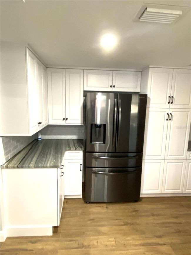 APT-6 - 6000 2 Nd St E, Condo with 2 bedrooms, 2 bathrooms and null parking in ST PETE BEACH FL | Image 5