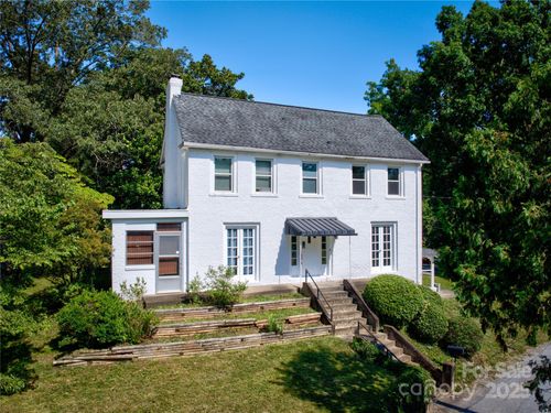 213 Forest Hill Dr, Asheville, NC, 28803-2405 | Card Image