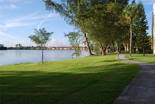 2559-10000 Nw 80th Ct, Hialeah Gardens, FL, 33016 | Card Image