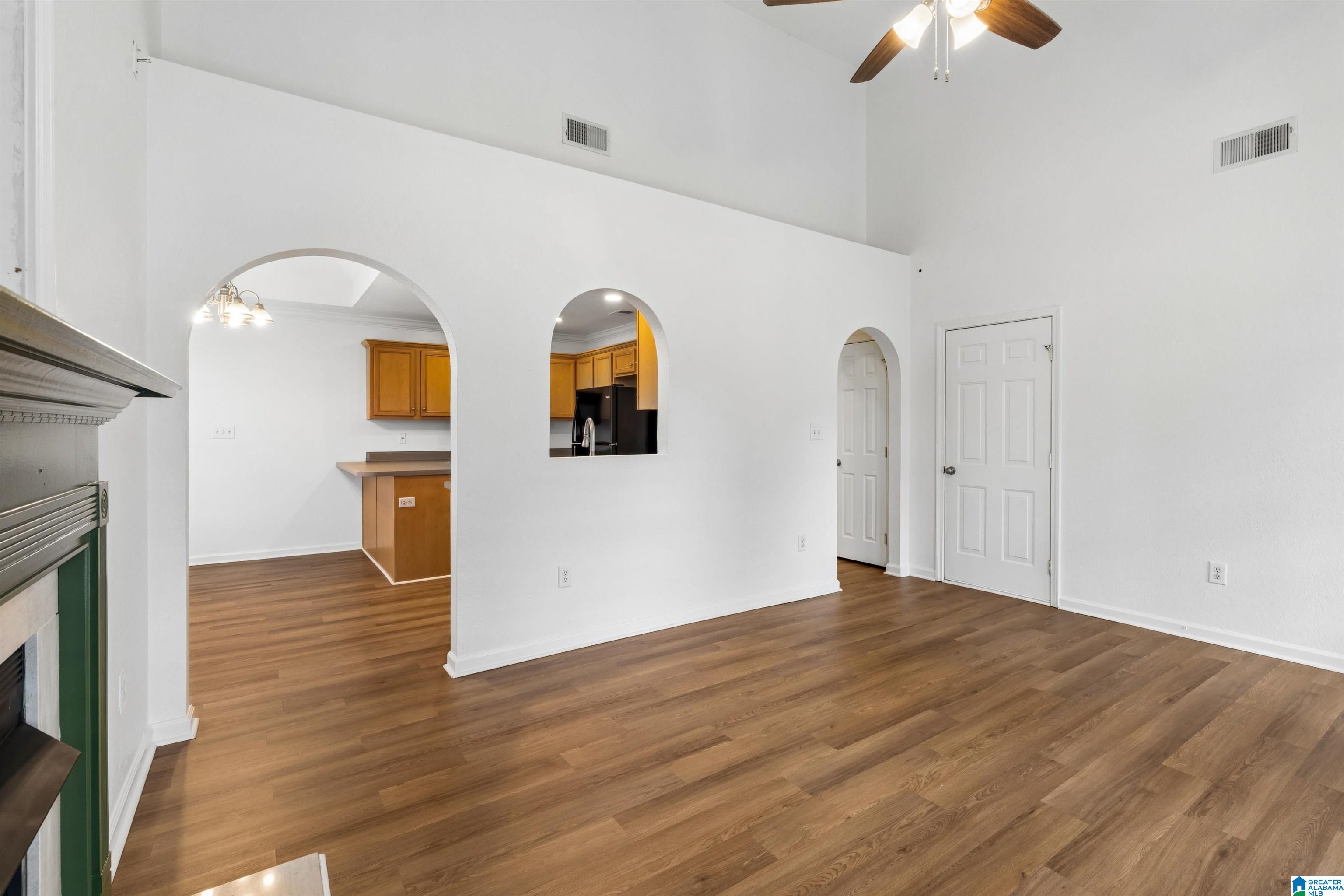Residential in CALERA 3