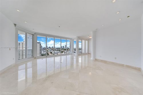 ph12-100 Lincoln Rd, Miami Beach, FL, 33139-2013 | Card Image