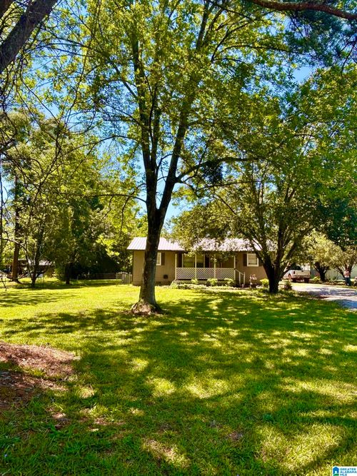 4871 Us Highway 278 E, HOKES BLUFF, AL, 35903 | Card Image