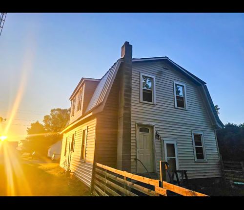 945 N Summit St, Morenci, MI, 49256-1125 | Card Image