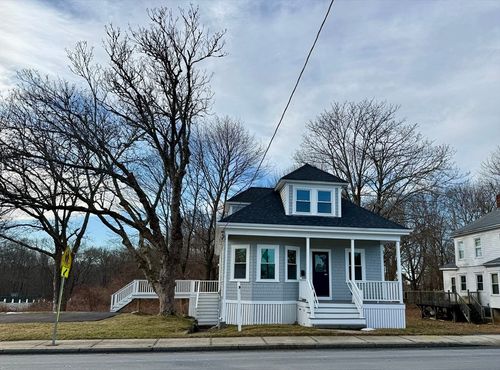 513 Slocum Rd, Dartmouth, MA, 02747-2911 | Card Image