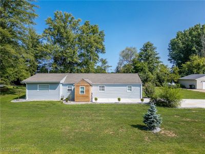 View of front of property with a front yard | Image 1