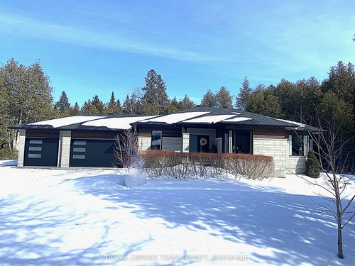 295 Ridgemont Dr, Ashton, ON, K0A1B0 | Card Image