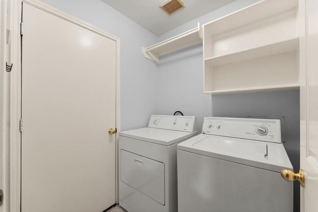 1030 Evandale Ln, House other with 4 bedrooms, 2 bathrooms and 2 parking in Sugar Land TX | Image 31