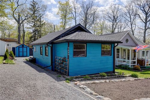 4649 Maiden Ln, Canandaigua, NY, 14424-9729 | Card Image