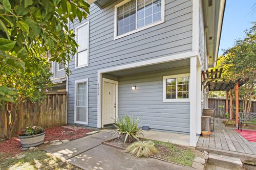 3052 Woods Circle, Davis, CA, 95616 | Card Image