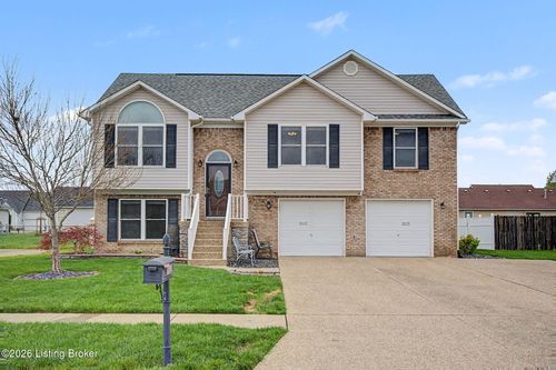 192 White Blossom Dr, Shepherdsville, KY, 40165-8178 | Card Image
