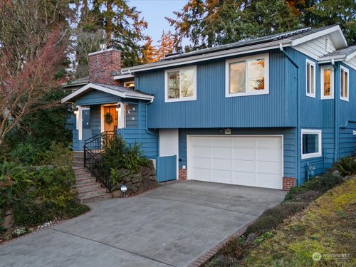 86 157th Avenue Se, Bellevue, WA, 98008 | Card Image