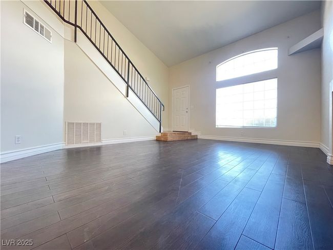 7725 Allano Way, Townhouse with 2 bedrooms, 3 bathrooms and null parking in Las Vegas NV | Image 5