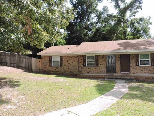 4911 Yacht Harbor Cir, Pensacola, FL, 32514-6775 | Card Image
