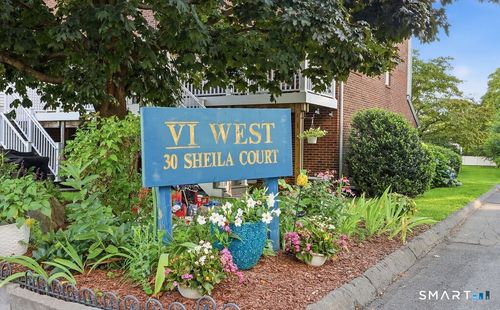 29-30 Sheila Ct, Bristol, CT, 06010-4762 | Card Image