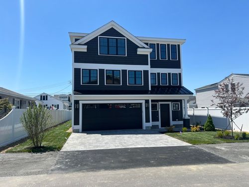 172 Tilton St, Seabrook, NH, 03874-4739 | Card Image