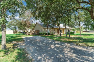 400 E 3rd Street, House other with 3 bedrooms, 2 bathrooms and null parking in Tolar TX | Image 3