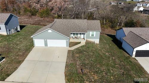 77 Colton Jesse Dr, Winfield, MO, 63389-3631 | Card Image