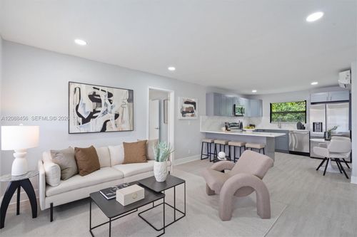 6405 Dawson St, Hollywood, FL, 33023-1701 | Card Image