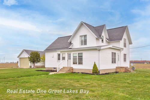 4060 Dickerson Rd, Akron, MI, 48701-9718 | Card Image