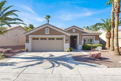 2184 Eagle Watch Drive, House other with 2 bedrooms, 1 bathrooms and null parking in Henderson NV | Image 2