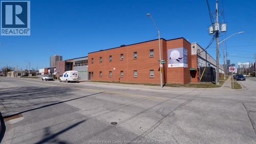 2b-370 Erie Street E, Windsor, ON, N9A3X3 | Card Image